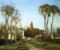 Entrada al pueblo de voisins yvelines 1872 Camille Pissarro paisaje